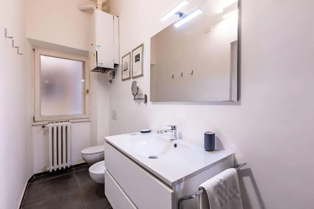 Academia Of Davide Spacious Apartment Florence Italy