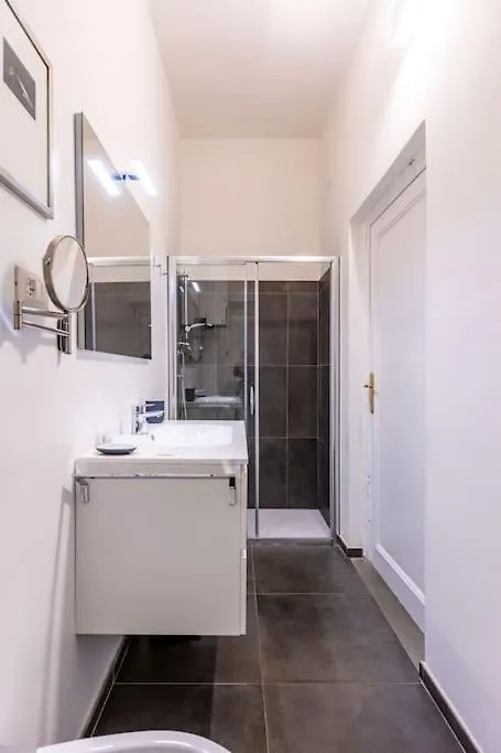 Academia Of Davide Spacious Apartment Florence Italy