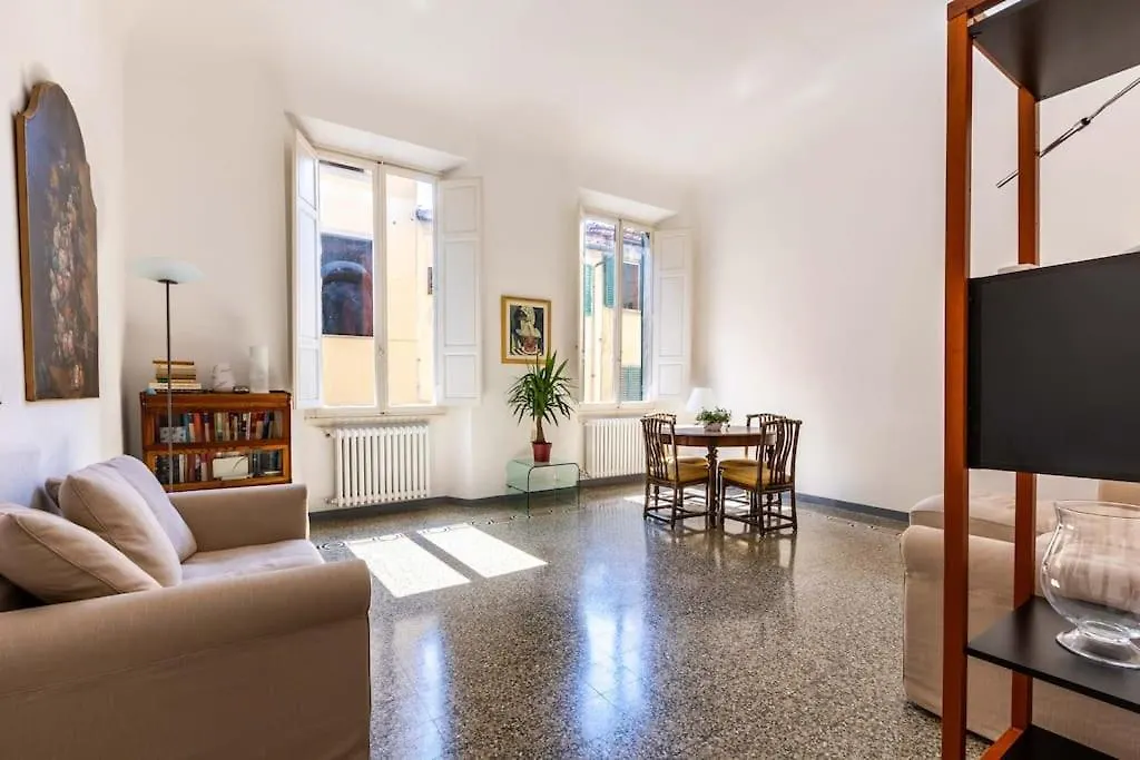 Academia Of Davide Spacious Apartment Florence